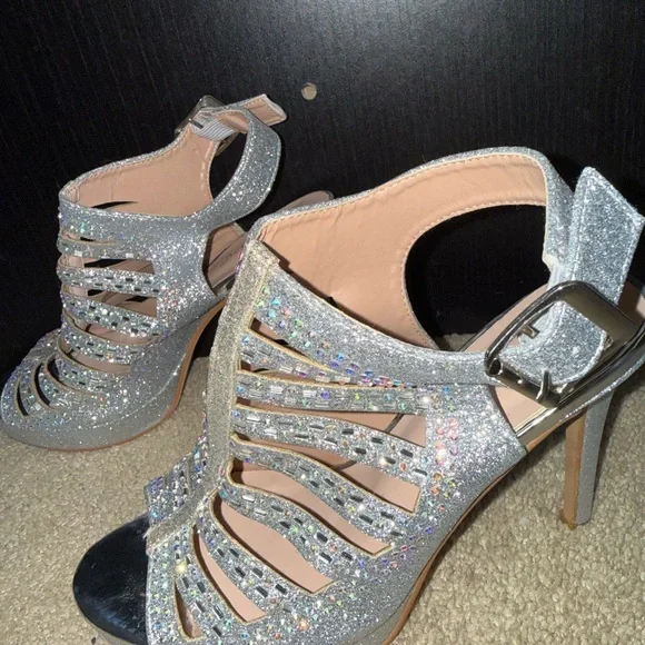 Delicacy Silver Rhinestone Cage Heels Platform Stiletto Sandals Size 8.5 - Picture 4 of 9